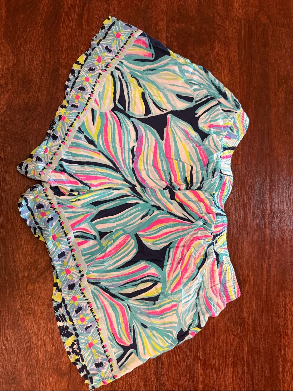 Women's Lilly Pulitzer Katia High Tide Dancing Lady Shorts- Pull On- Size M - Picture 6 of 8